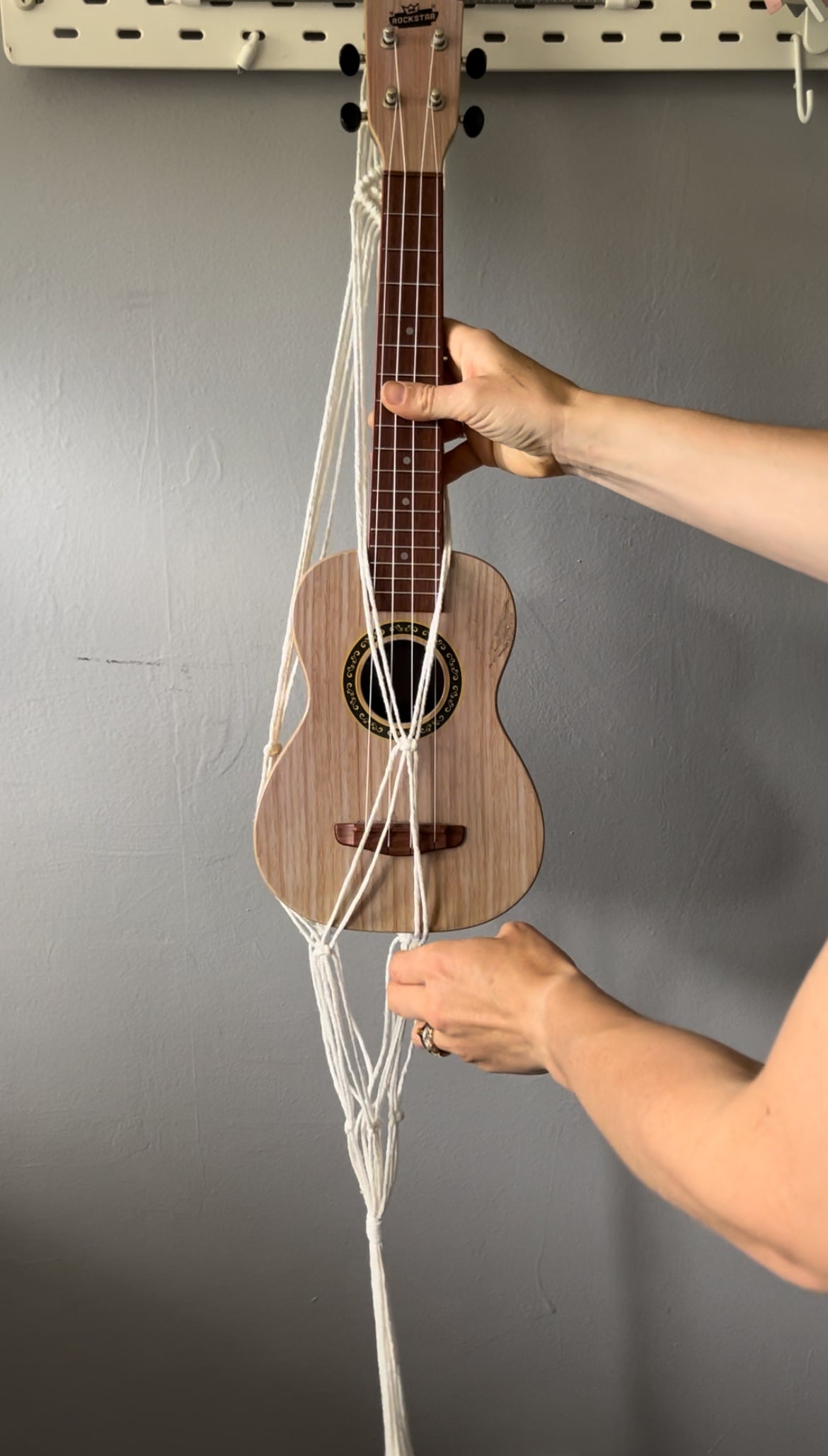 Macrame ukulele hanger tutorial - Step-by-Step Guide