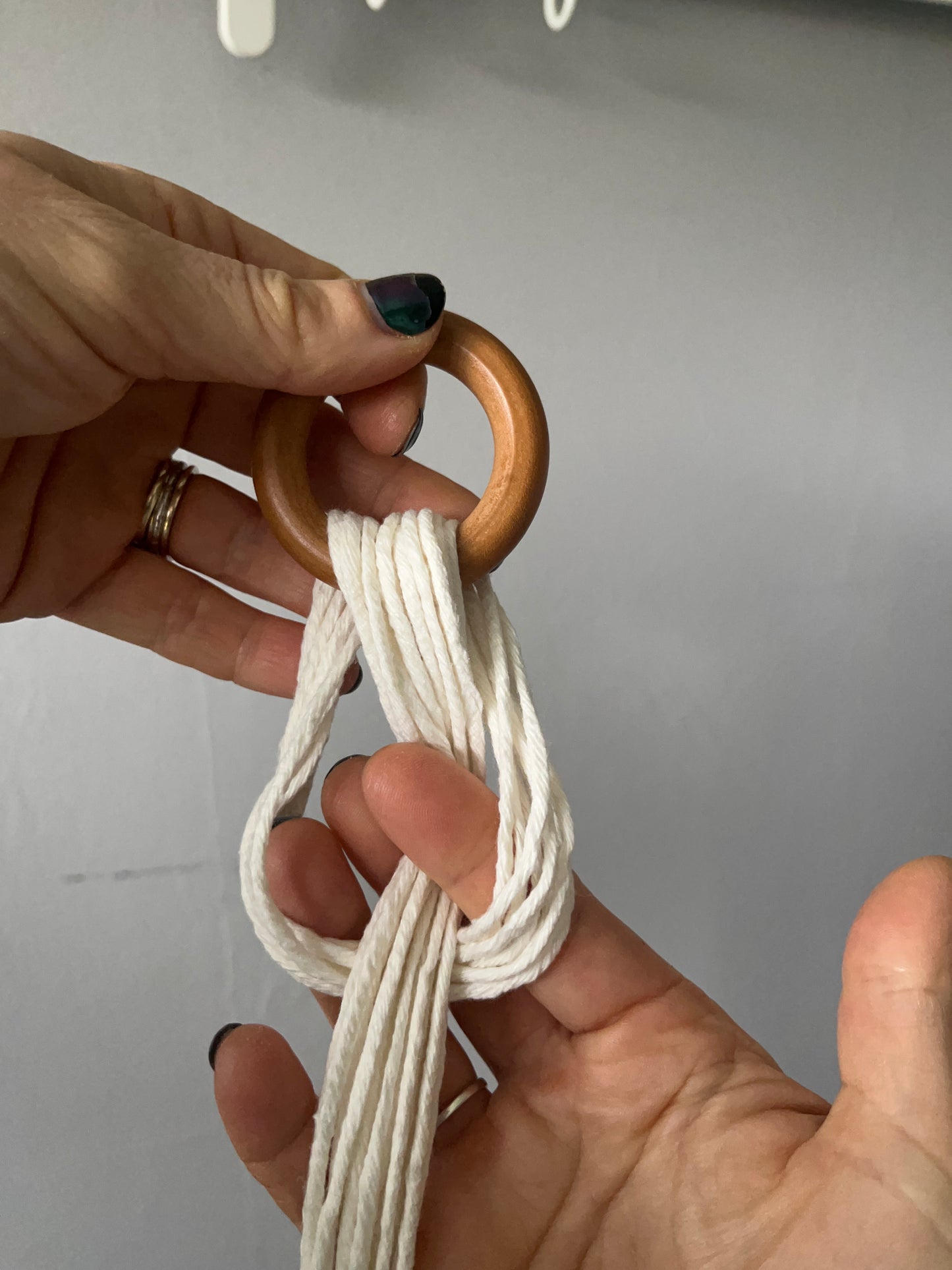 Macrame Garlic Hanger Tutorial – Step-by-Step PDF Printable Guide for beginners