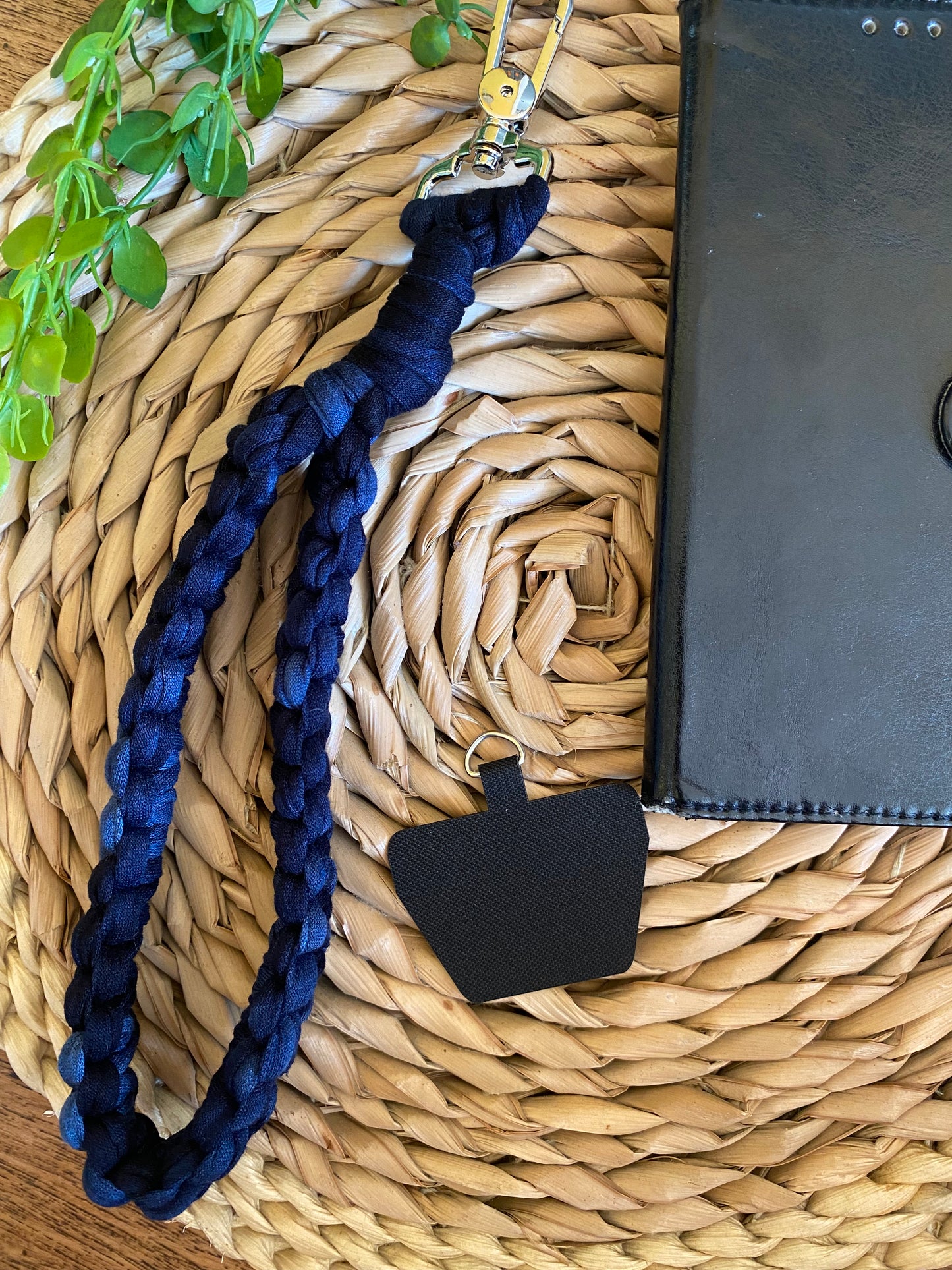 Macra-Made With Love phone wrist strap navy detached