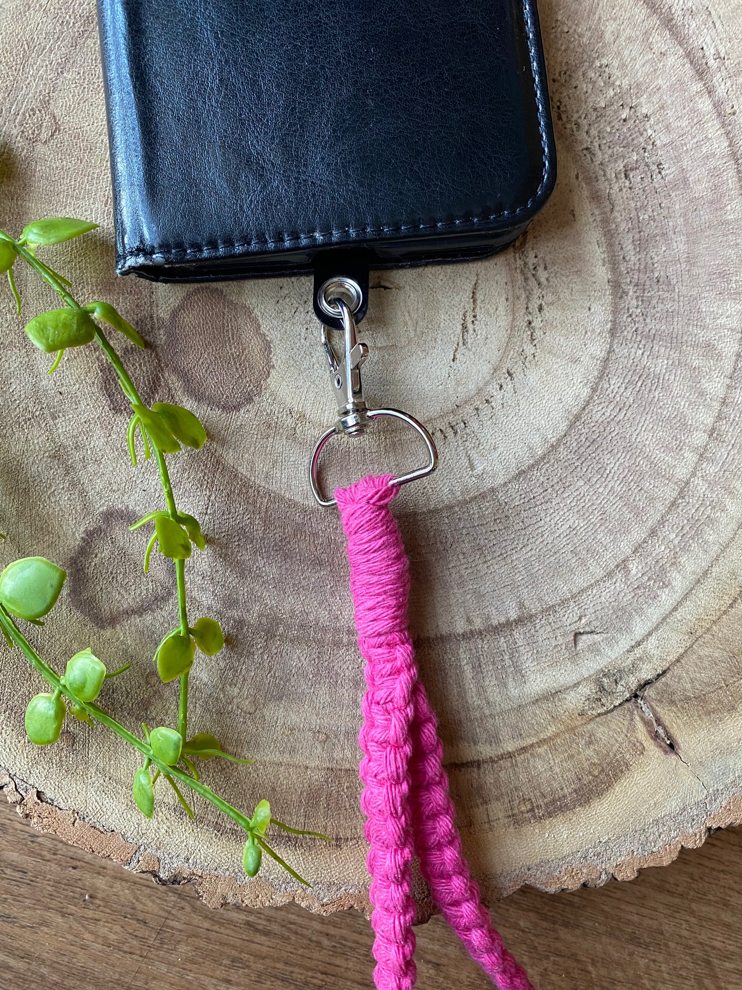 Macra-Made With Love phone wrist strap pink zoom