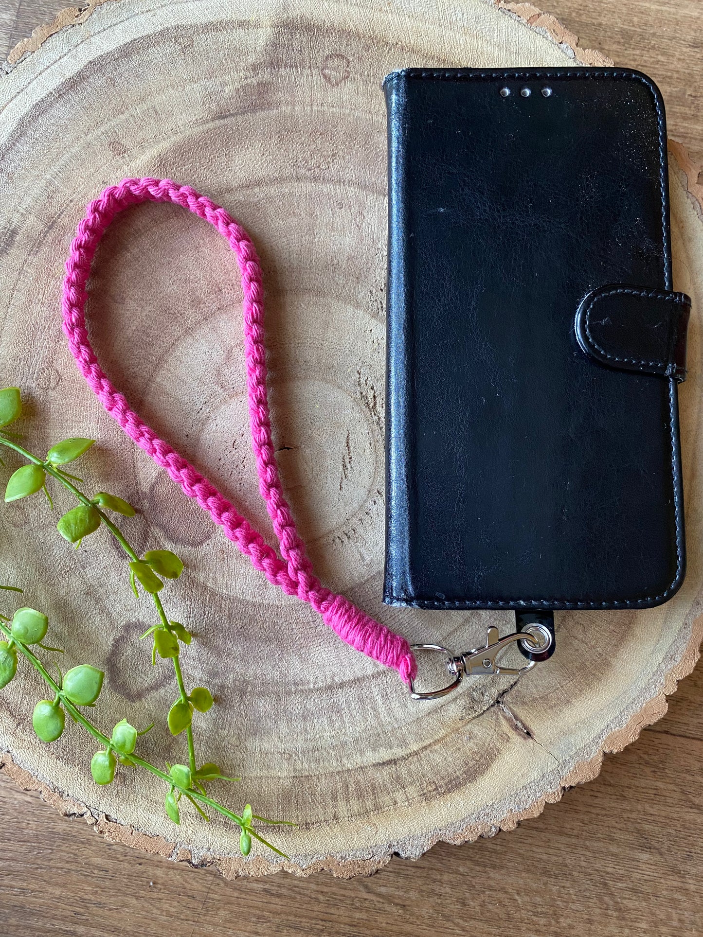 Macra-Made With Love phone wrist strap pink