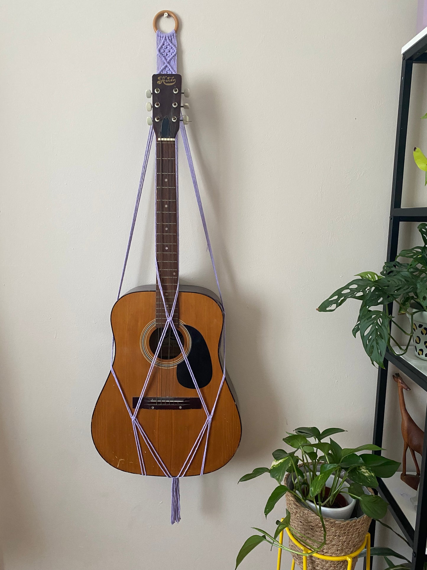 Macra-Made With Love acoustic guitar wall mount hanger lilac front