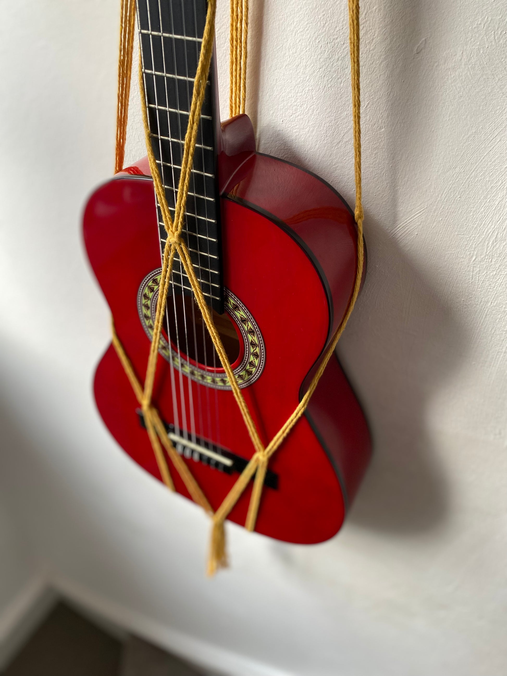 Macra-Made With Love 3/4 guitar wall mount mustard yellow focus