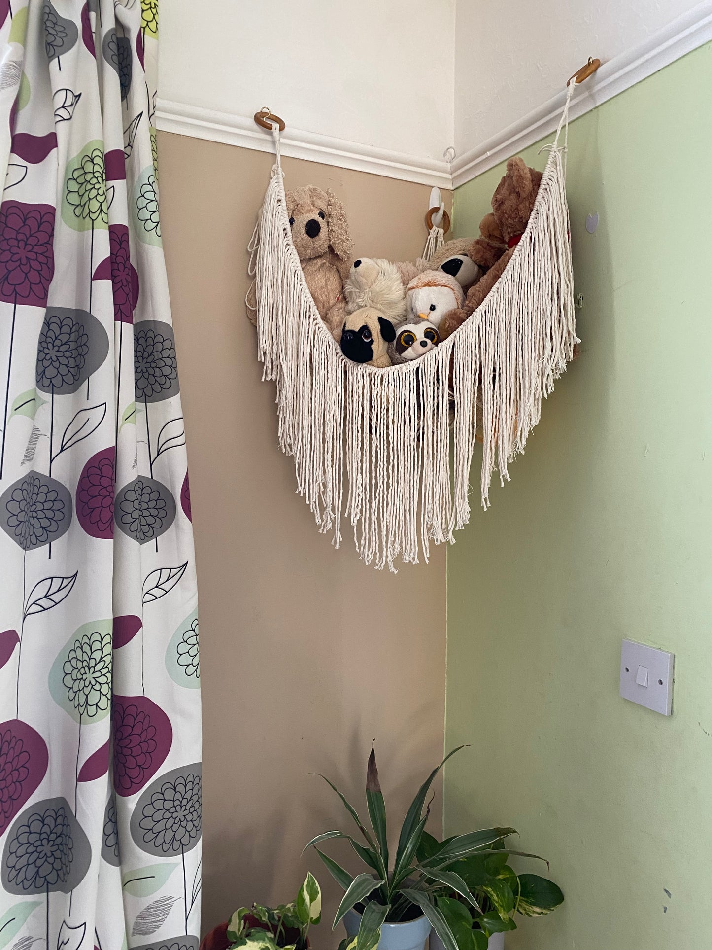 Soft toy corner hammock - bedroom storage