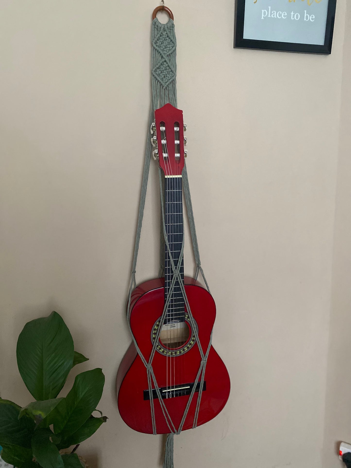 Macra-Made With Love 3/4 guitar wall mount sage green