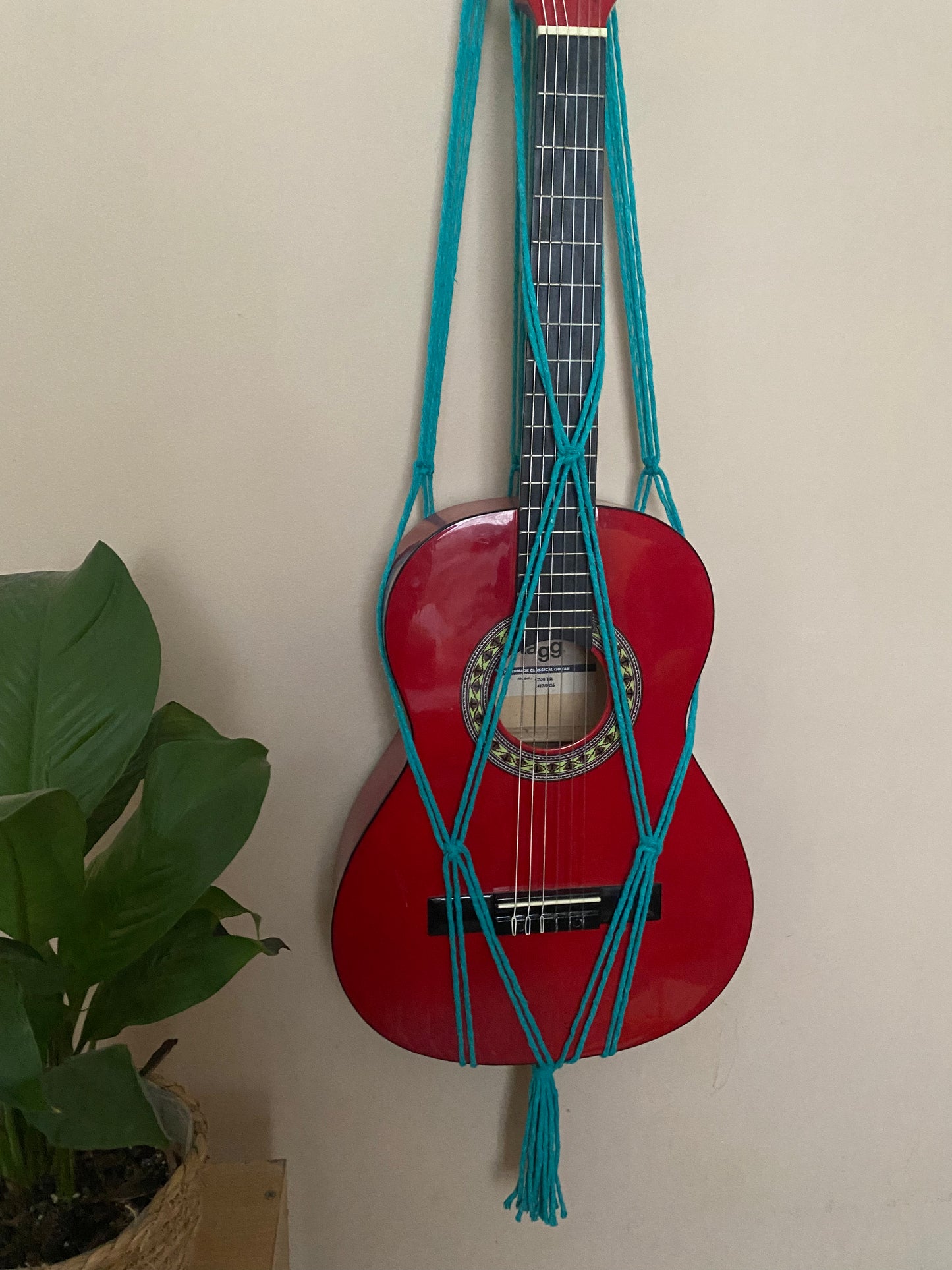 Macra-Made With Love 3/4 guitar wall mount lagoon bottom
