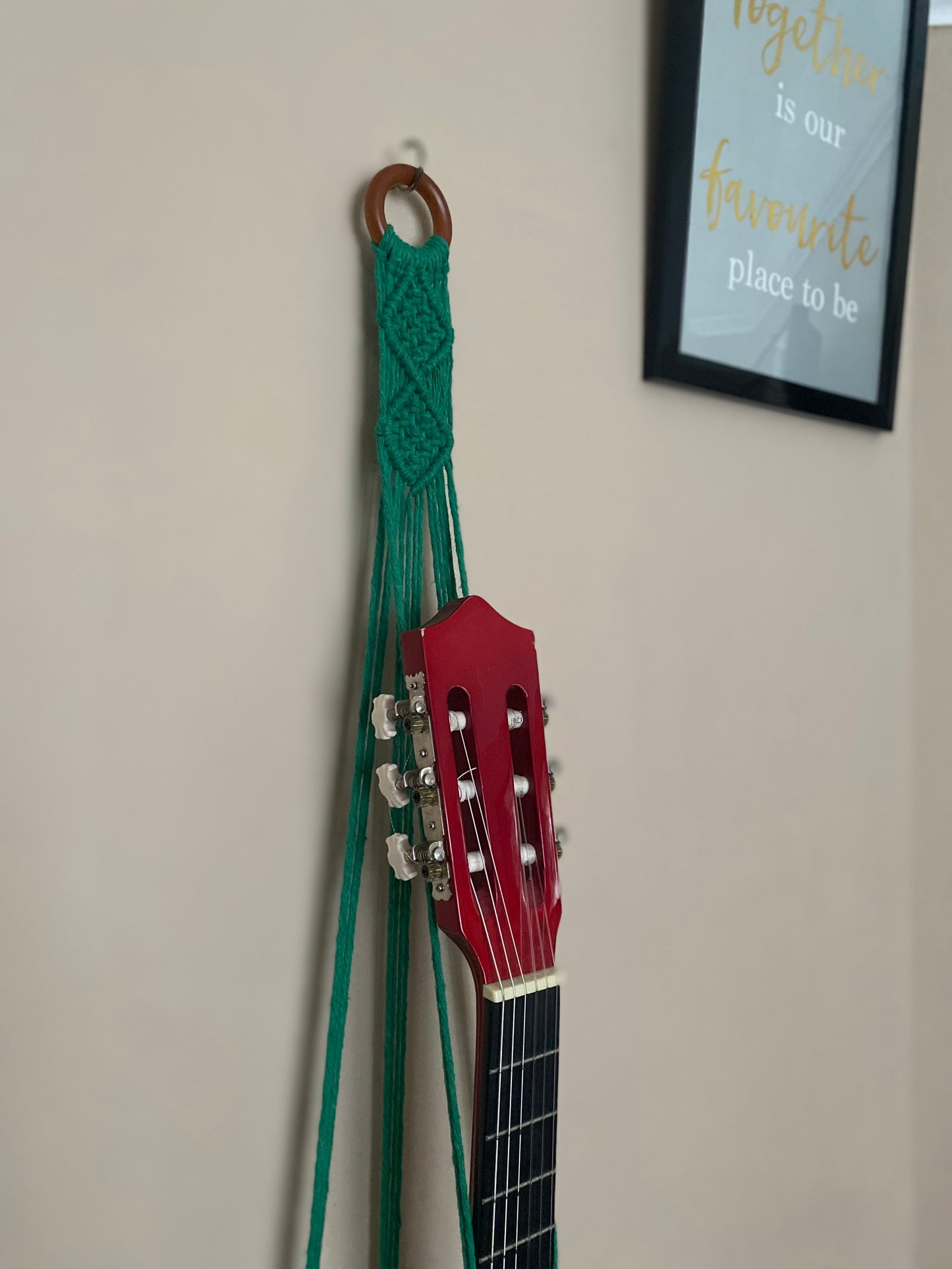 Macra-Made With Love 3/4 guitar wall mount forest top