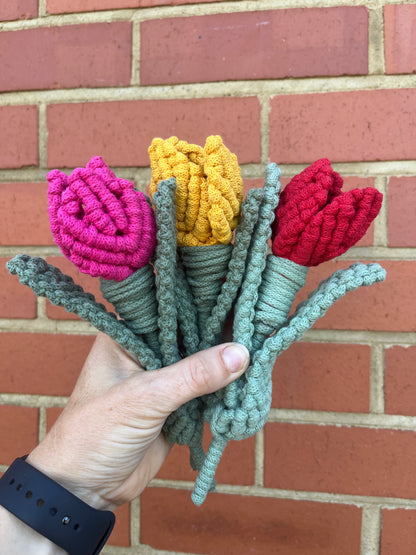 Macramé Tulip Flower Stem Decoration