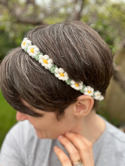 Eco friendly white daisy chain boho stretchy headband - one size