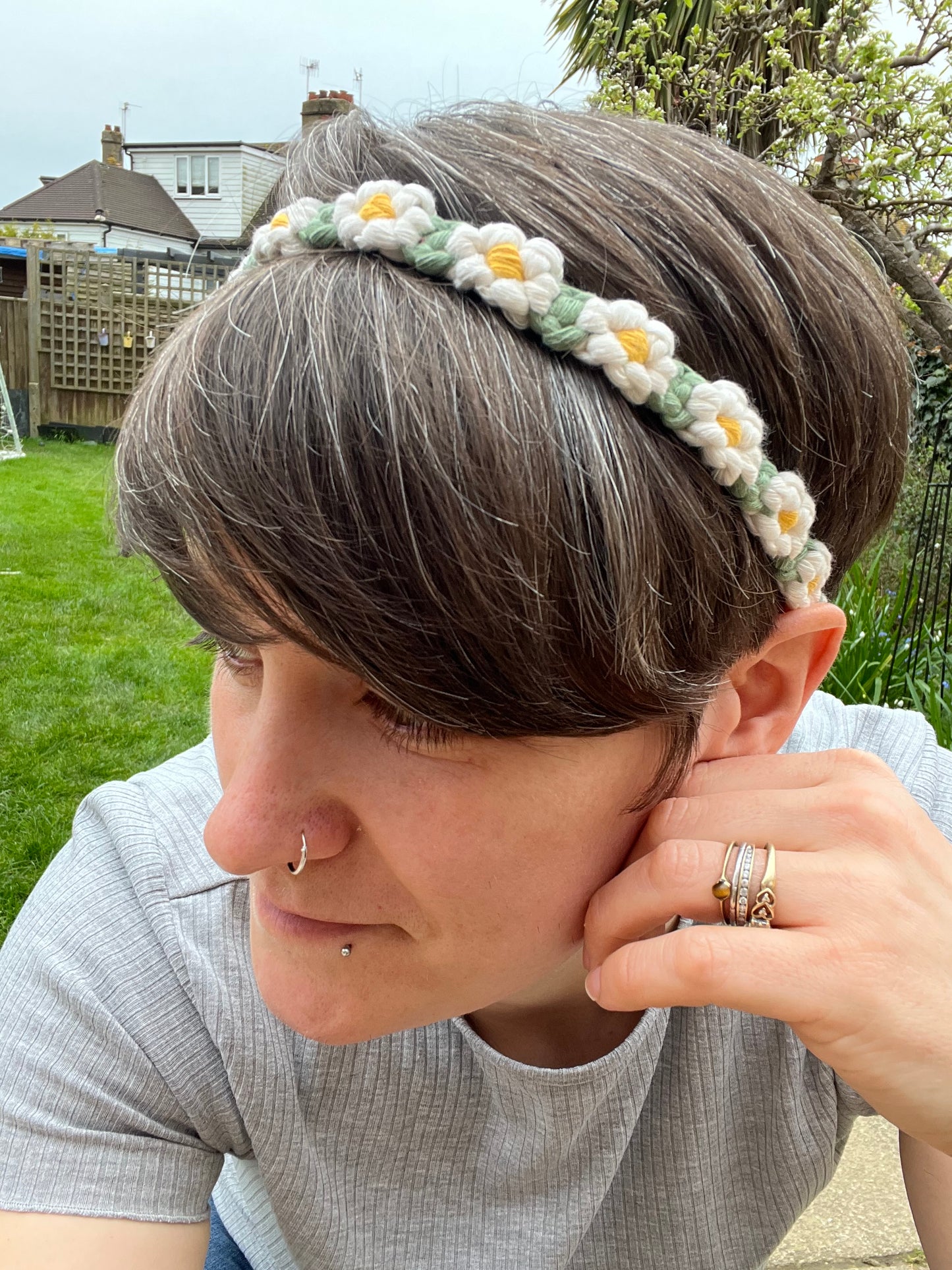 Eco friendly white daisy chain boho stretchy headband - one size