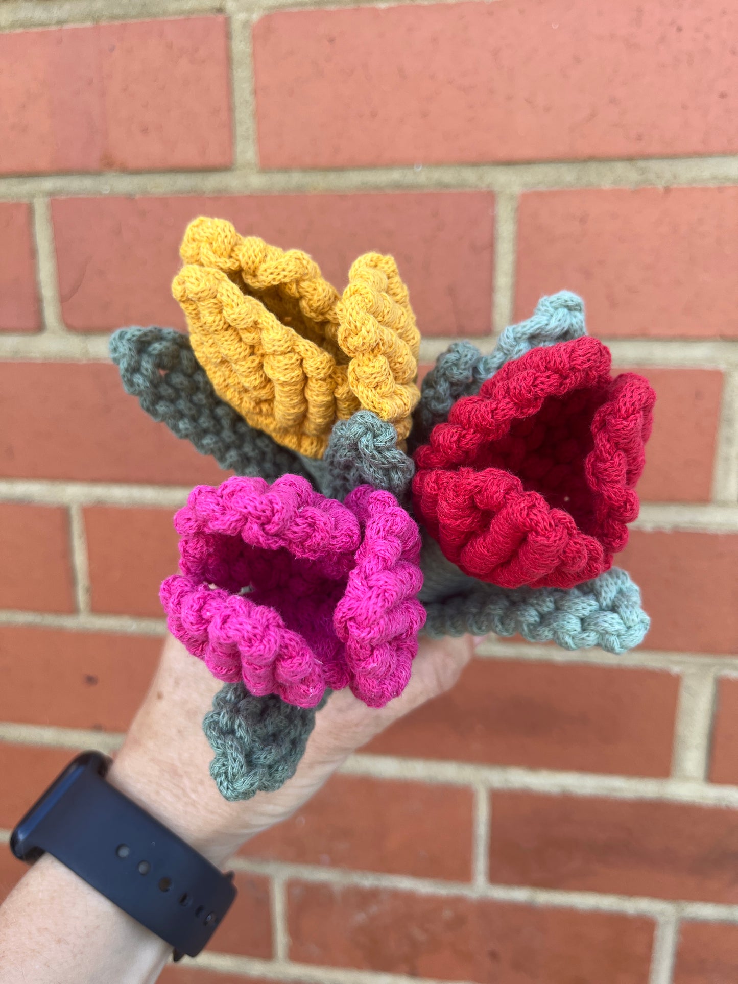 Macramé Tulip Flower Stem Decoration