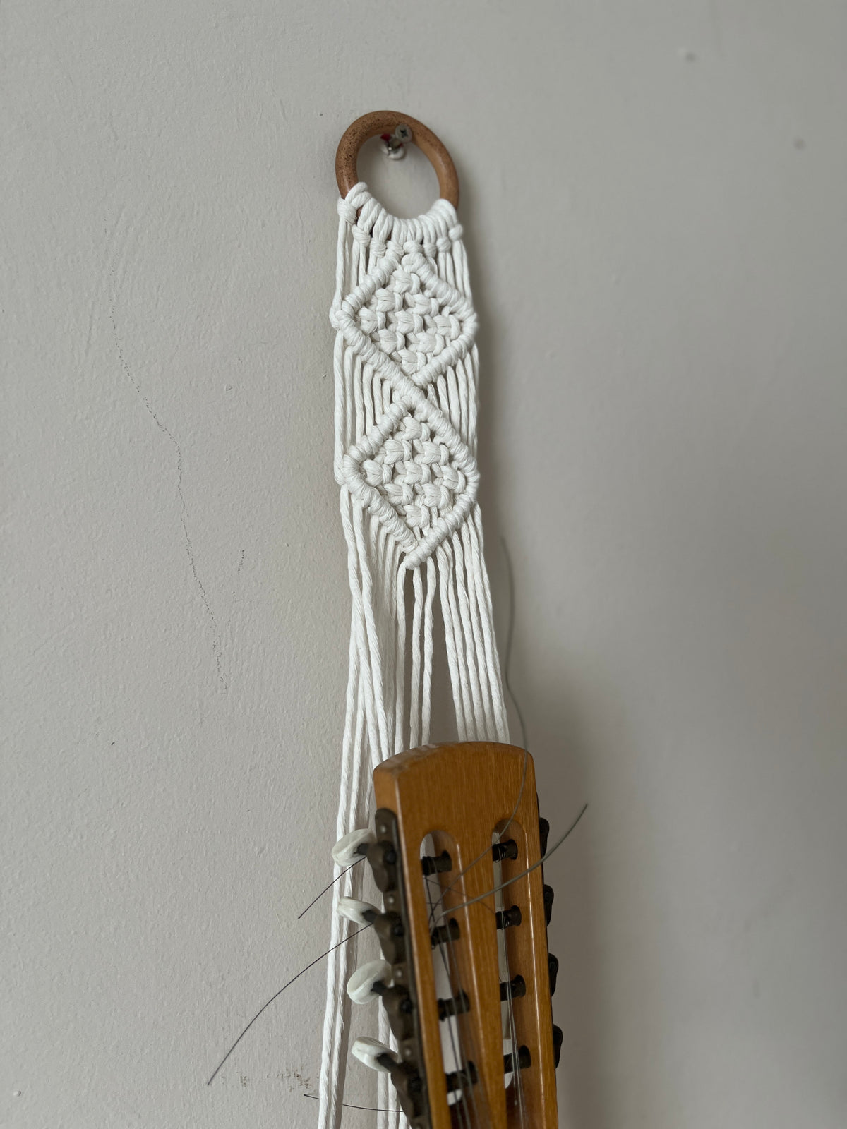 Macramé Mandolin Hanger