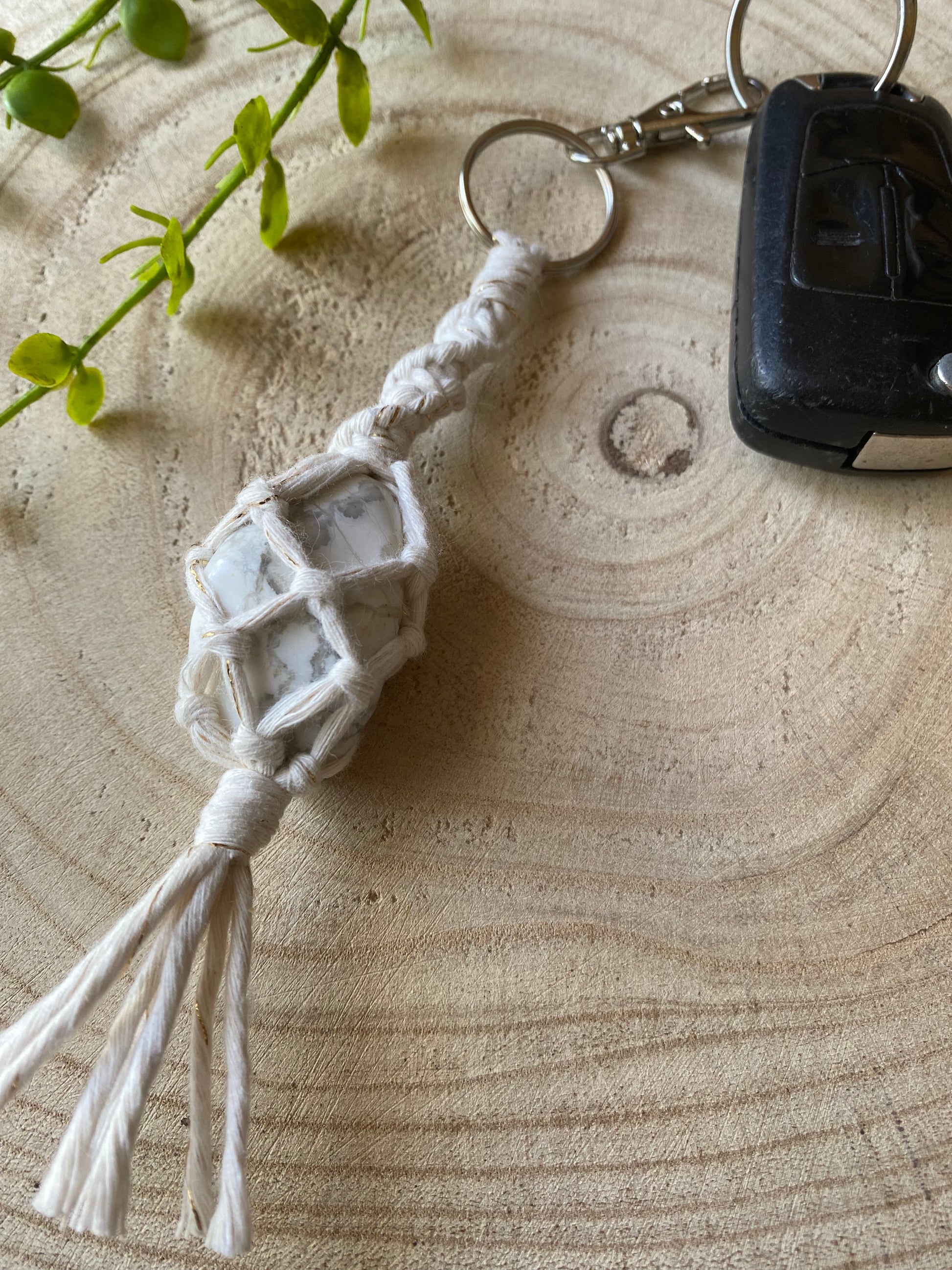 Macra-Made With Love gemstone keyring white howlite details