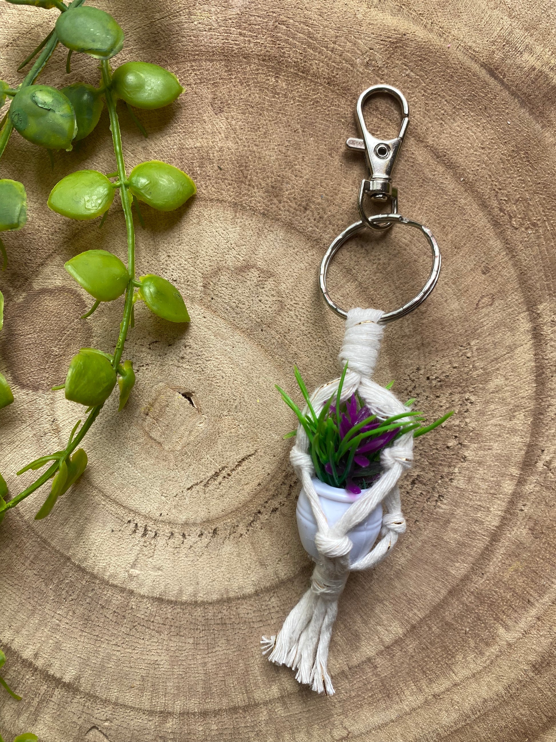 Macra-Made With Love mini plant hanger key ring golden natural flat no key 