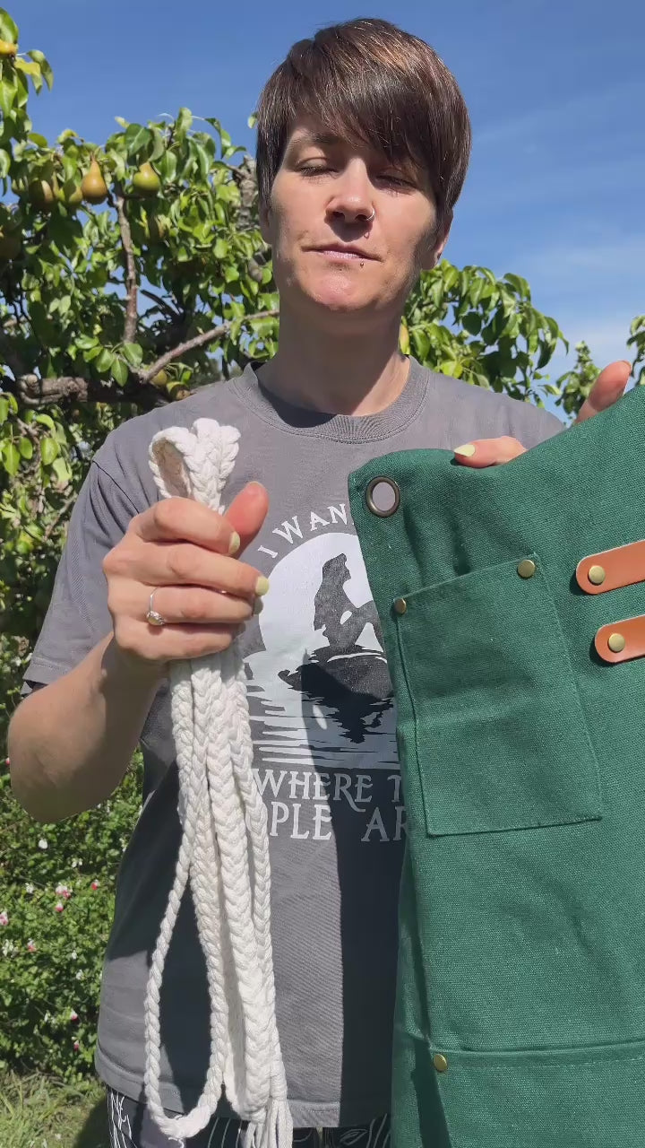 A video demonstrating how to use a pair of macrame replacement apron straps