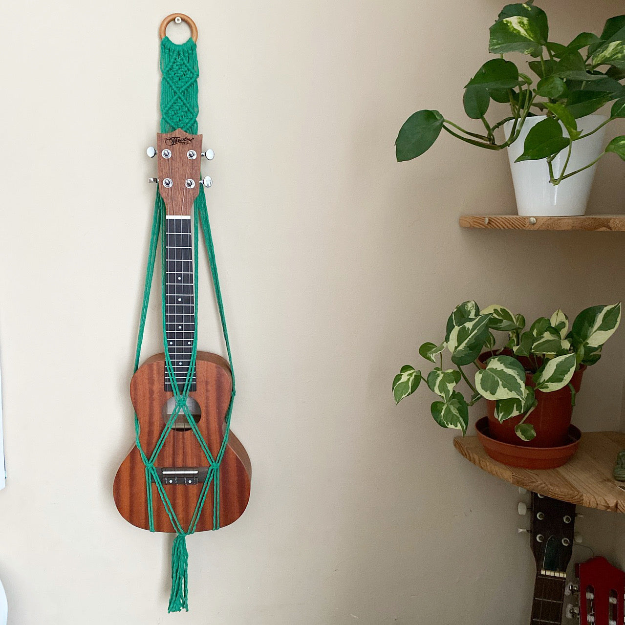 Macra-Made With Love ukulele wall mount forest concert