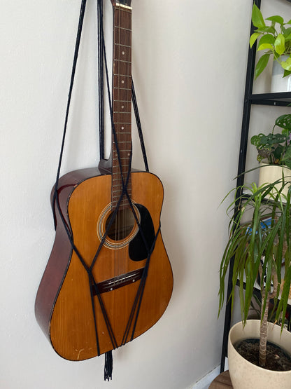 Macra-Made With Love acoustic guitar wall mount hanger black bottom