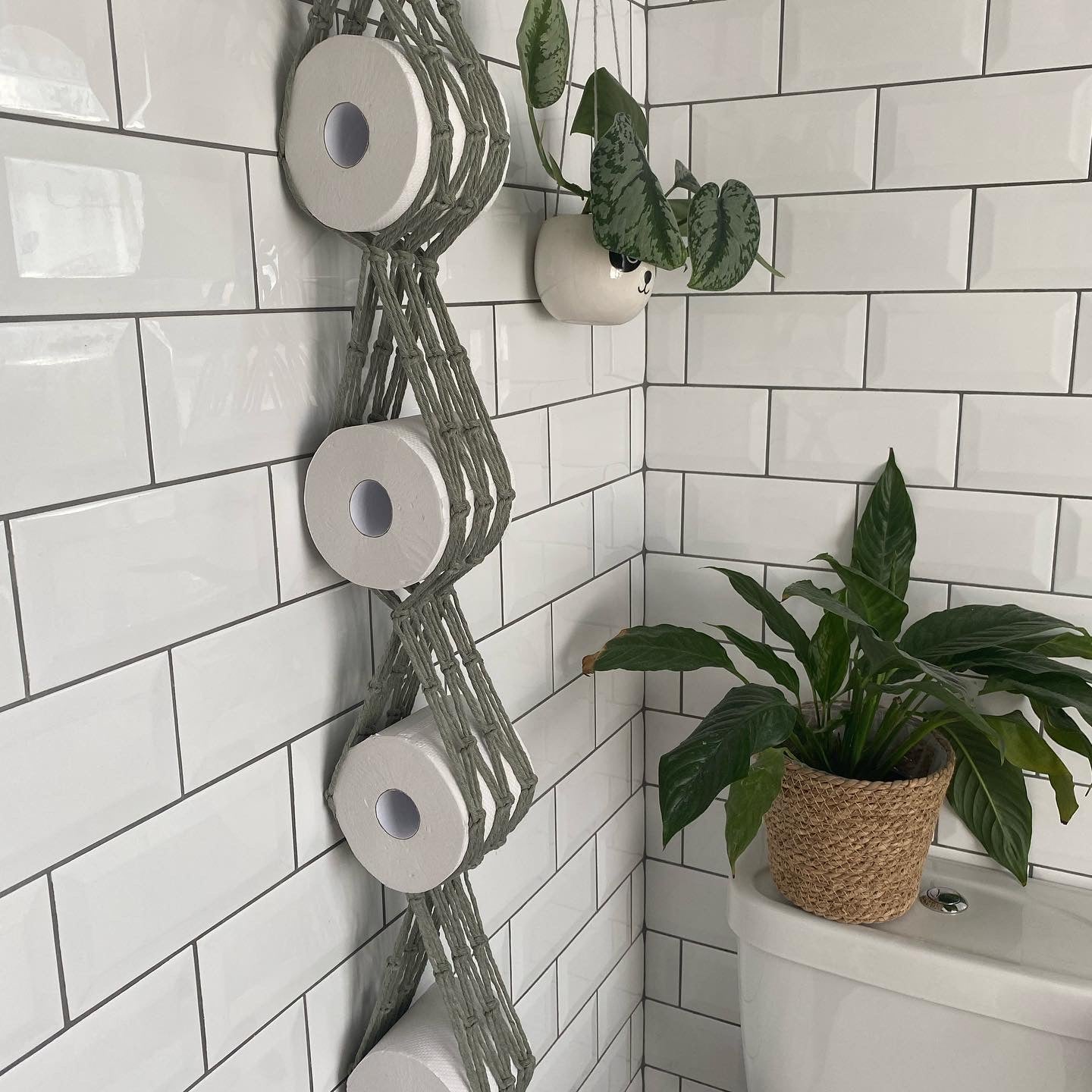 Bathroom decor toilet roll holder 4 sage detail