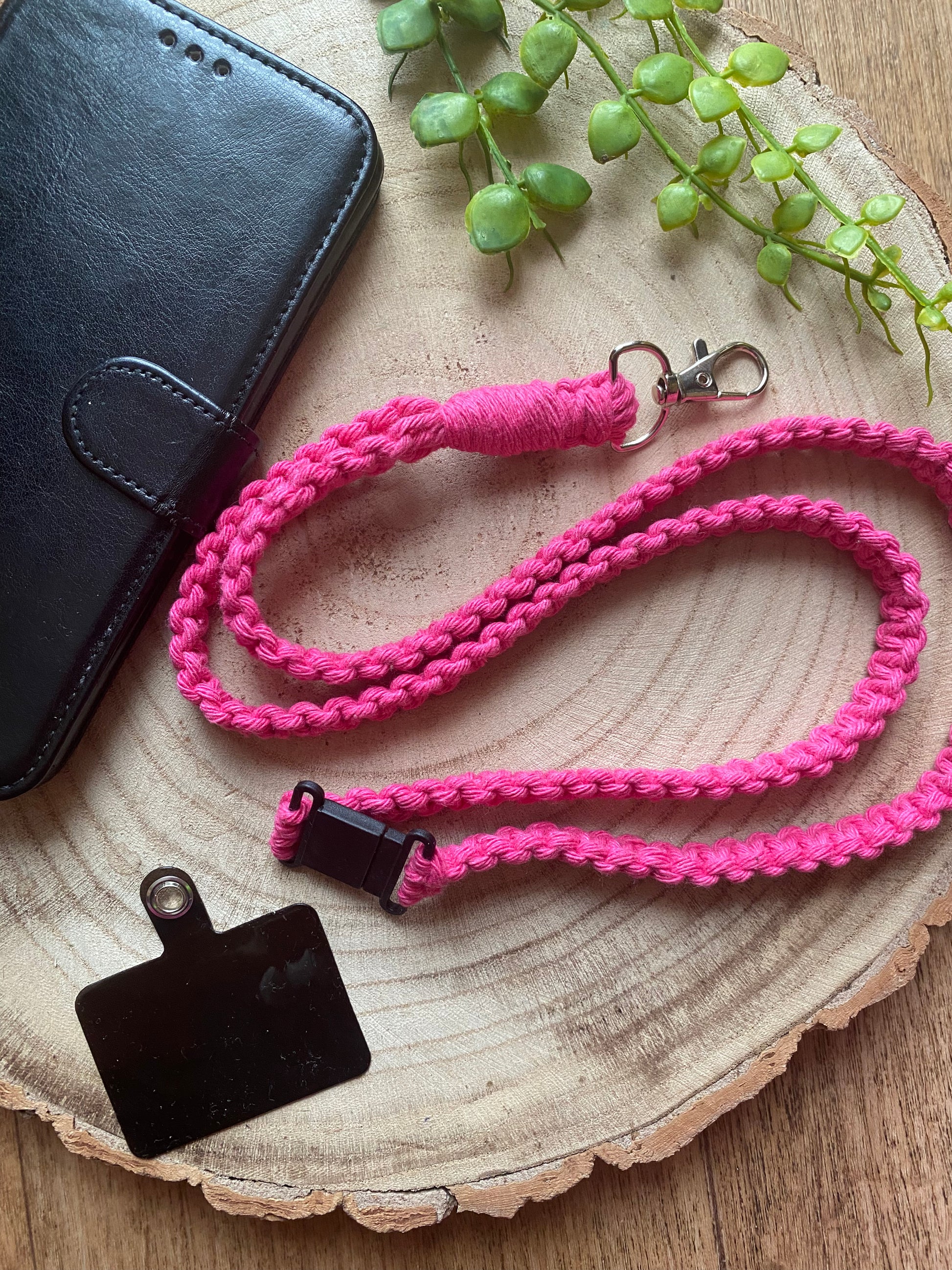 Macra-Made With Love phone holder lanyard pink flat